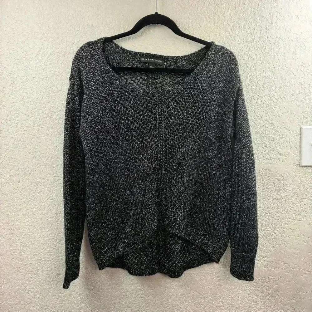 Rock & Republic Women Hi-Lo Knit Black & Silver Long Sleeve Sweater - Size M